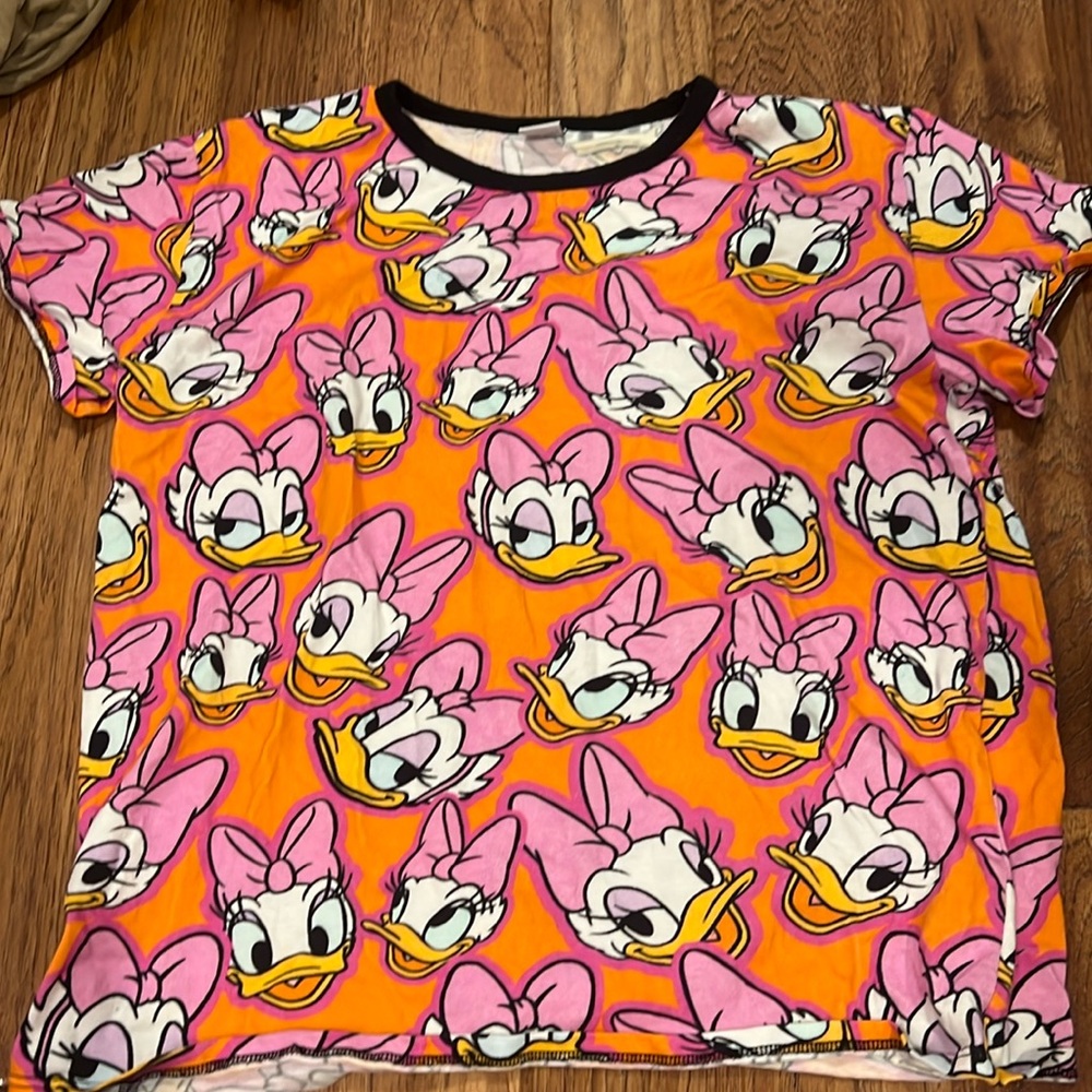 Wild Rich Kids adult shirt Daisy Duck faces size Large